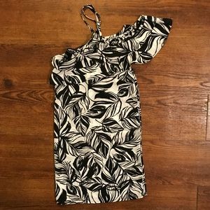 B&W Tropical Print Cold Shoulder Ruffle Top